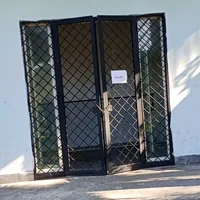 Parco Salvo D'Acquisto a Torre del Greco: bagni chiusi da giorni e laghetto in condizioni critiche