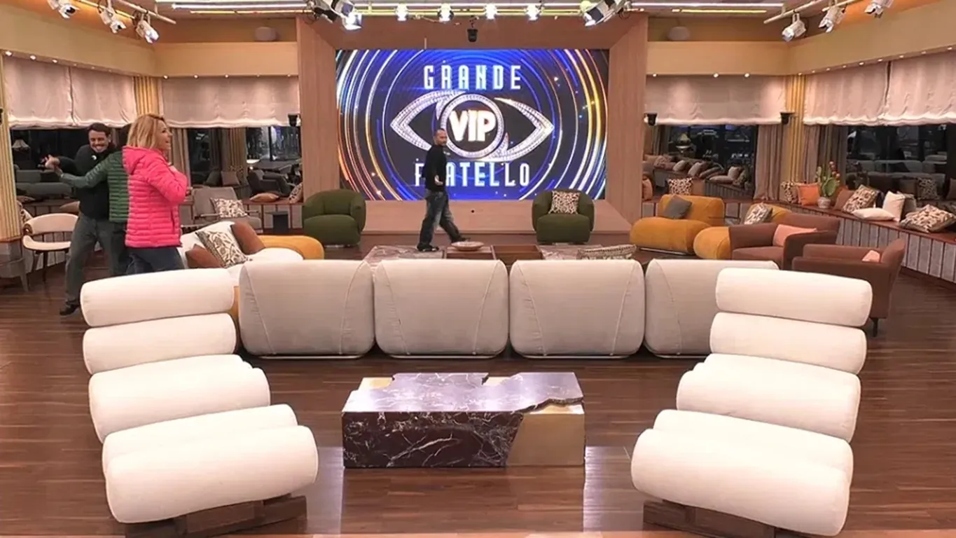 Grande Fratello Vip: ecco la nuova casa, colori, arredi e location