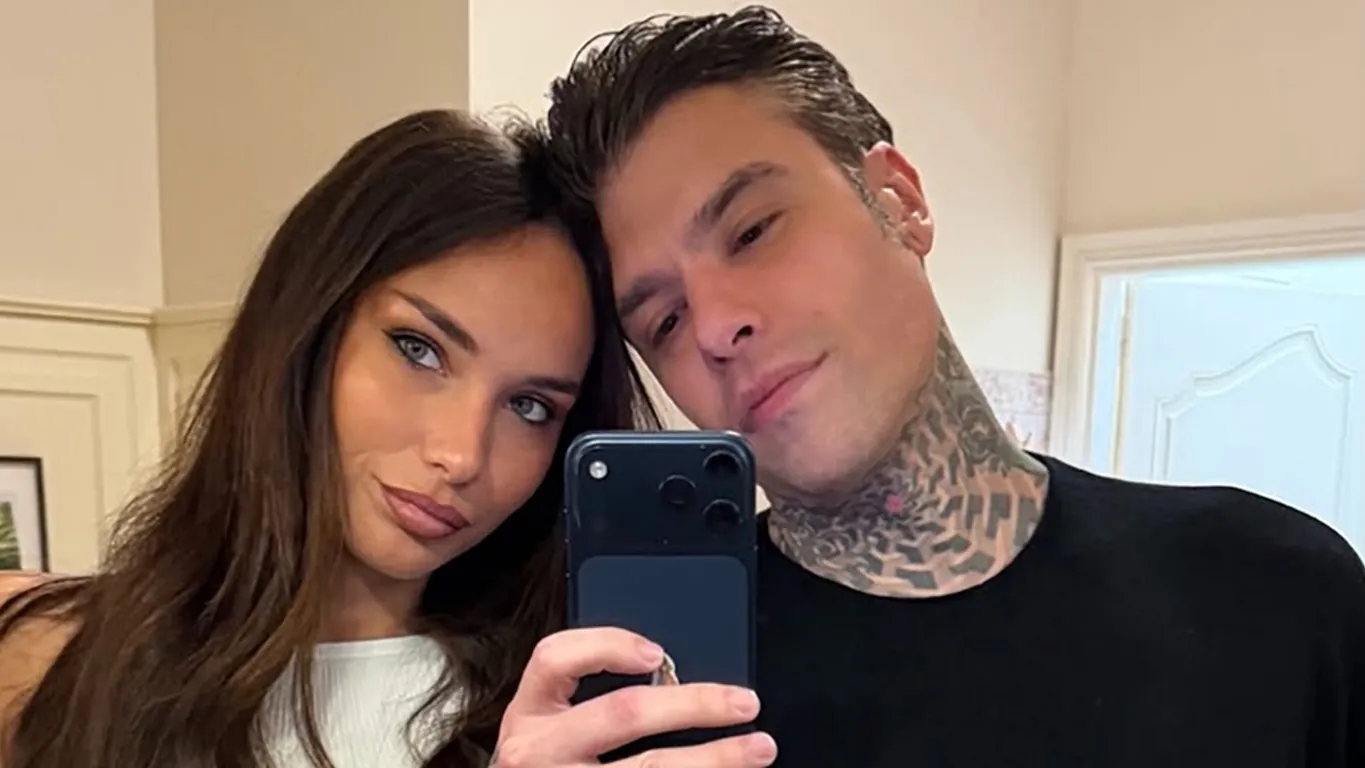 Fedez, la sua compagna Giulia Honegger è incinta: le foto