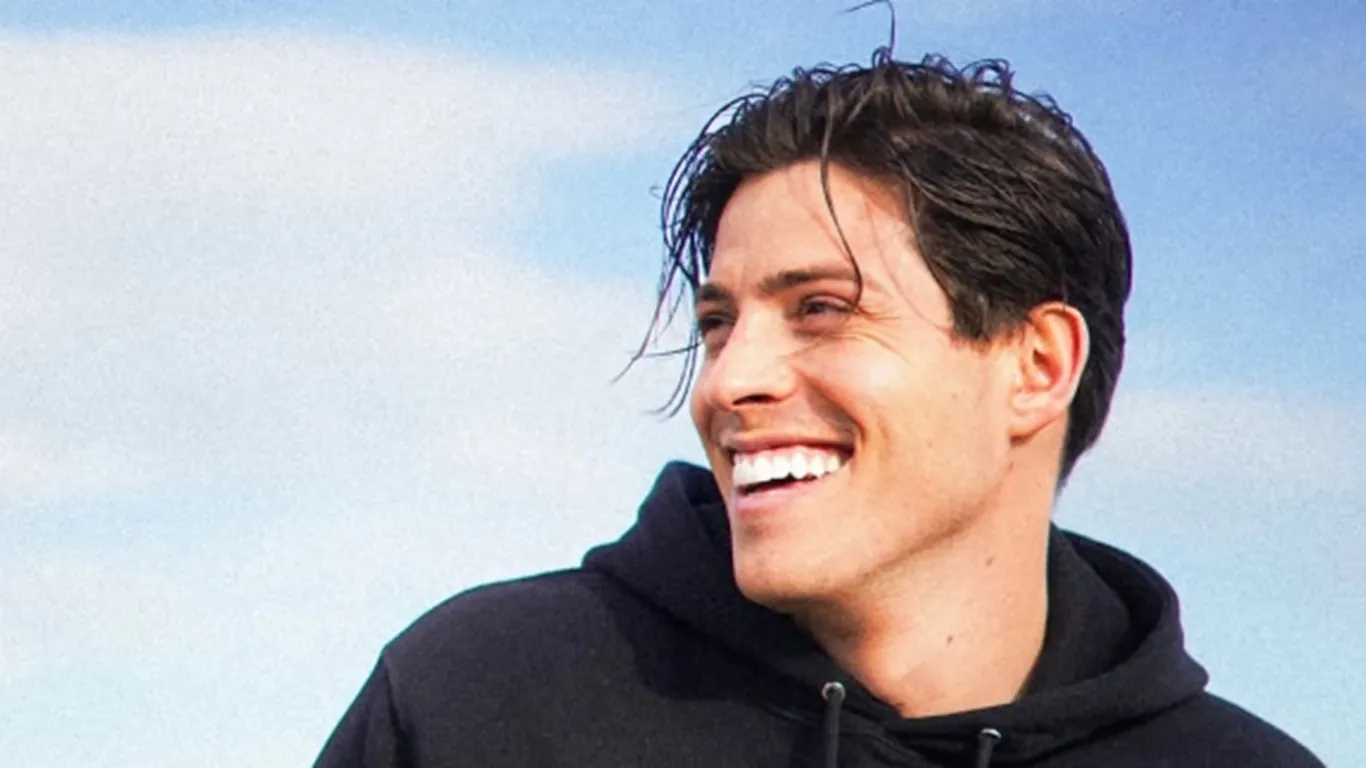 Grande Fratello, Alessio Falsone diventa papà: è nato il suo primo figlio. L'annuncio sui social