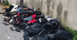 Castellammare, paraurti abbandonato in via Monaciello: sanzionata autocarrozzeria
