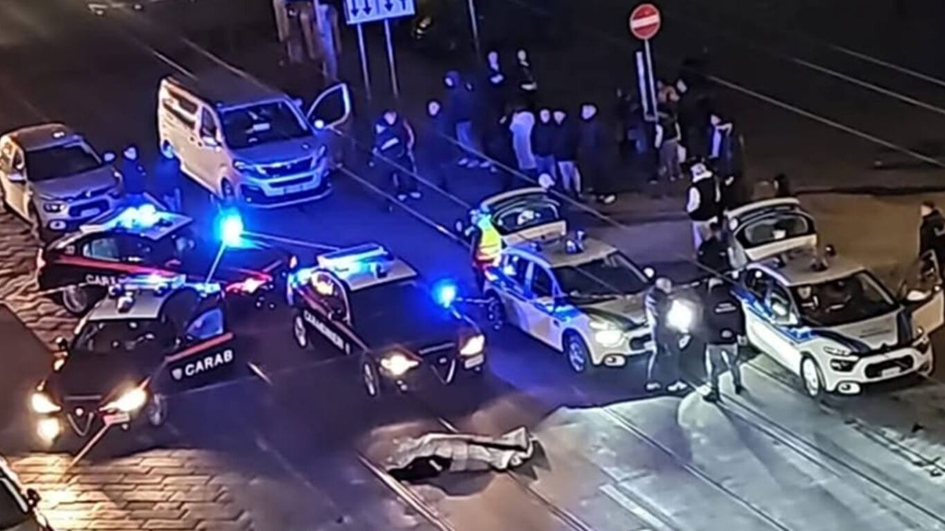 Napoli, auto investe e uccide 2 donne: fermato un uomo