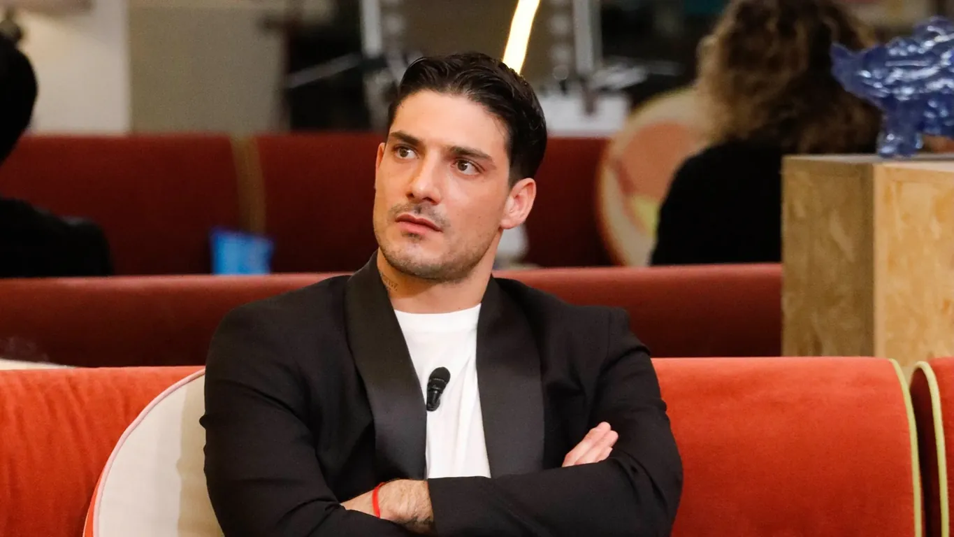 GF Vip, Lorenzo Spolverato pronto a tornare nella Casa: ecco il piano degli autori