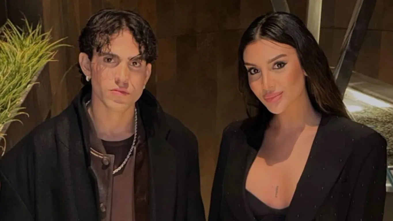 Aka 7even si espone per la prima volta sulla storia con Cristina Ferrara: "Lei mi ha cambiato l'idea dell'amore"