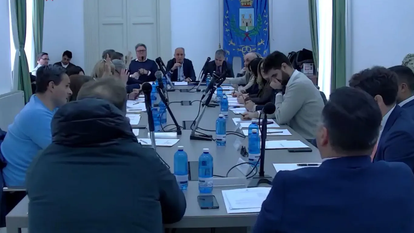 Torre Annunziata, approvati DUP e Bilancio 2026: oltre 350mila euro per servizi e decoro