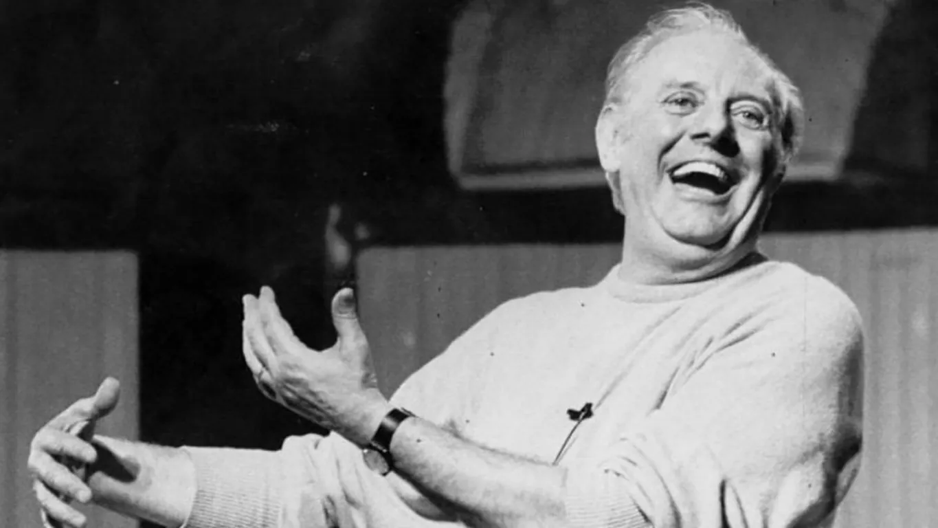 Dario Fo, uno dei più grandi drammaturghi, attori ed intellettuali del XX secolo