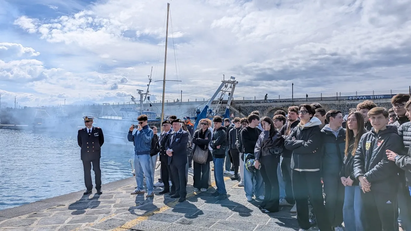 Giornata del Mare, oltre 1.100 studenti coinvolti tra Portici e Torre del Greco