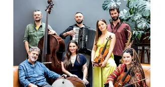 Ethnos per le scuole fa tappa a San Giorgio a Cremano con Nubras Ensambre