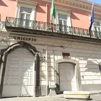 Torre Annunziata, maggioranza in bilico ma pronta ad allargarsi: Cuccurullo guarda all'opposizione