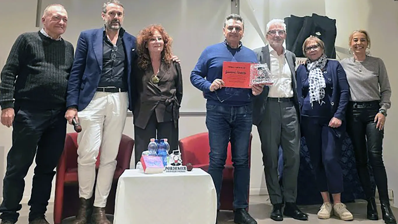 Torre Annunziata - Il realismo di Giovanni Taranto trionfa al Premio PordeNoir