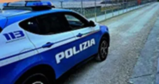 Portici: non si ferma all'alt e aggredisce gli agenti: 37enne tratto in arresto