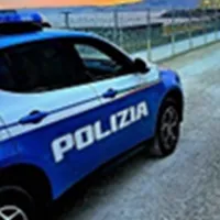 Portici: non si ferma all'alt e aggredisce gli agenti: 37enne tratto in arresto