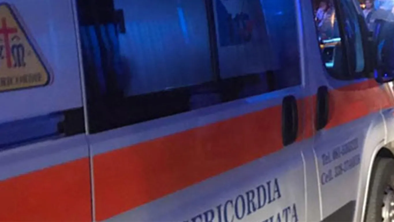 Torre Annunziata, anziana investita da uno scooter nel centro cittadino