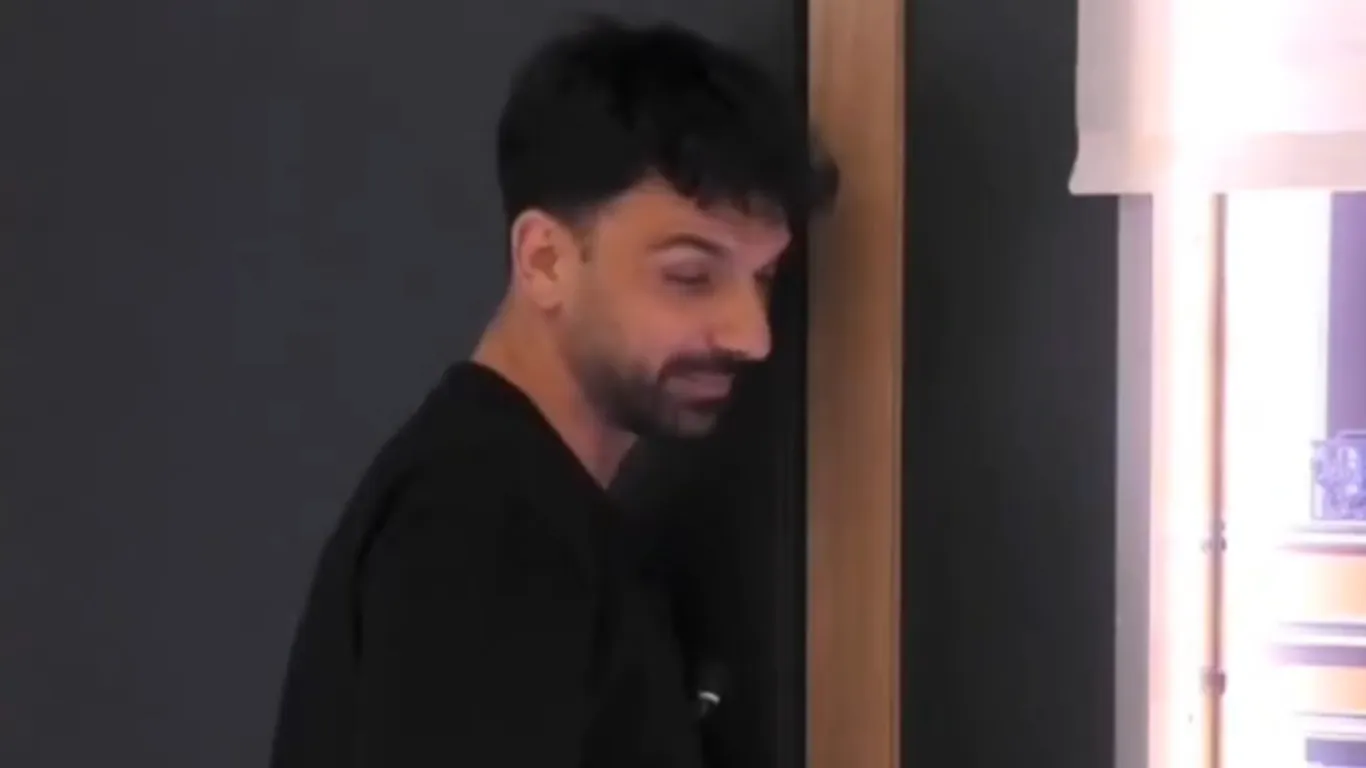 GF Vip, uno scherzo di Raimondo Todaro finisce male: Manzini sconvolta, concorrenti sotto accusa