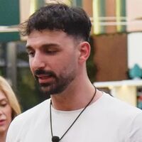GF Vip, chi è la fidanzata 'top secret' di Raimondo Todaro: il nome e la foto dei due insieme
