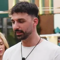 GF Vip, chi è la fidanzata 'top secret' di Raimondo Todaro: il nome e la foto dei due insieme