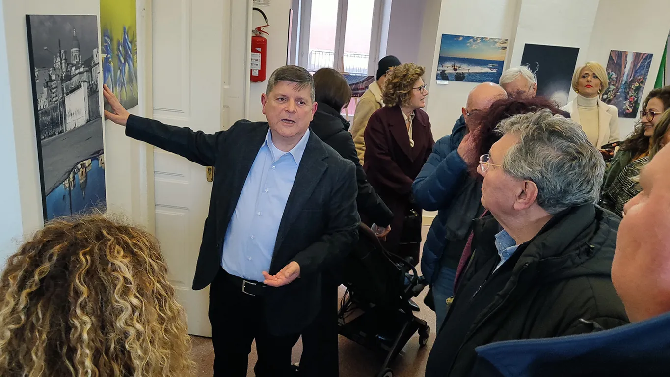 Torre Annunziata – Le immagini di Antonello Selleri, opere d'arte dai messaggi intensi