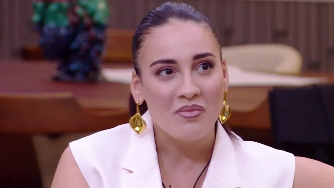 GF Vip: Francesca Manzini nella bufera per una frase sugli uomini, ma il video è tagliato. Cos'è successo