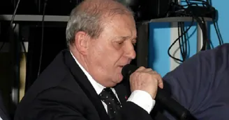 “Sillabario napoletano”, il libro di Nino Vicidomini che celebra lingua e identità partenopea