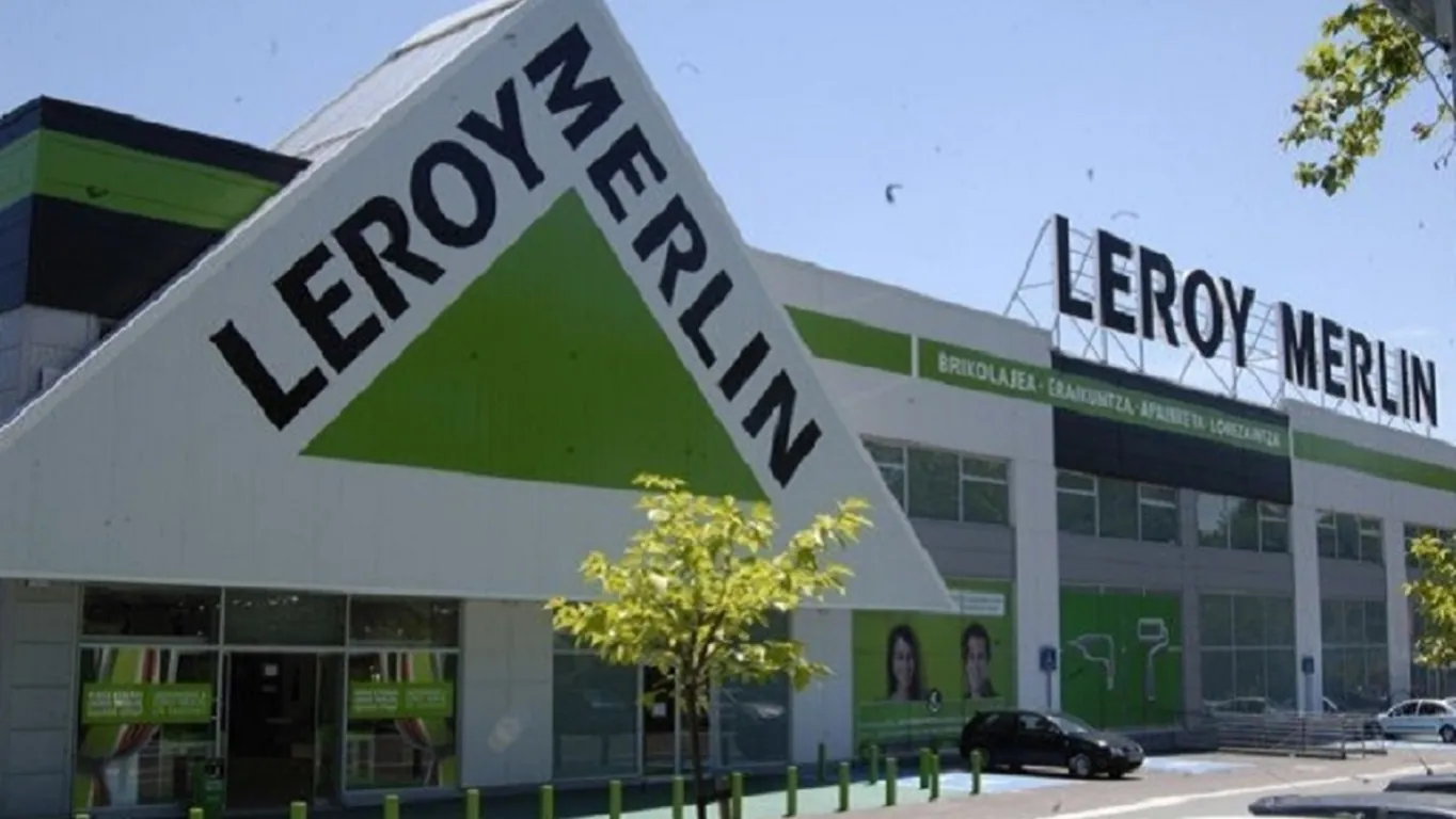 Torre Annunziata, tenta di uscire senza pagare dal Leroy Merlin: scoperto e denunciato