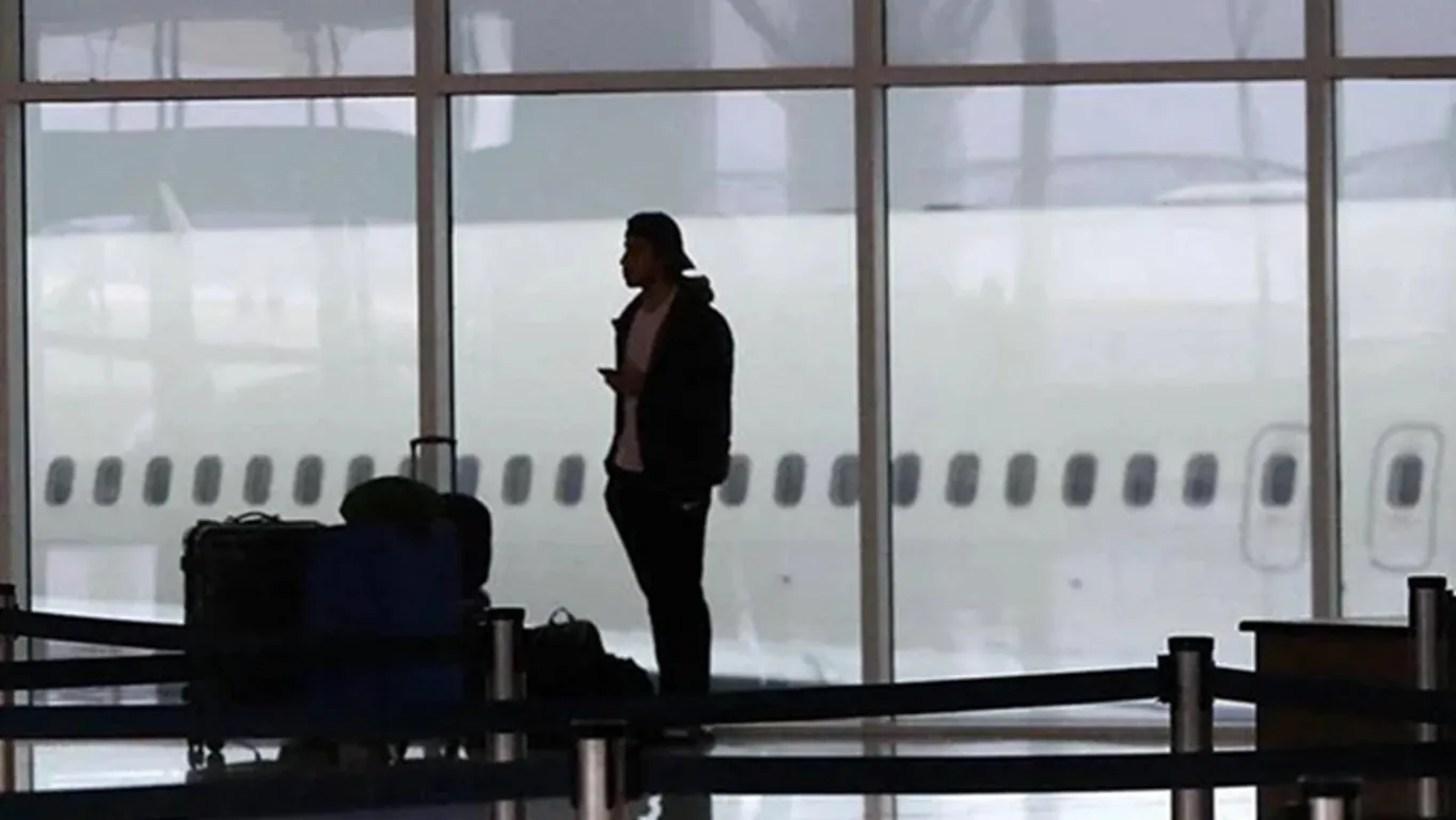 Carburante a rischio per i voli, al via restrizioni in 4 aeroporti italiani