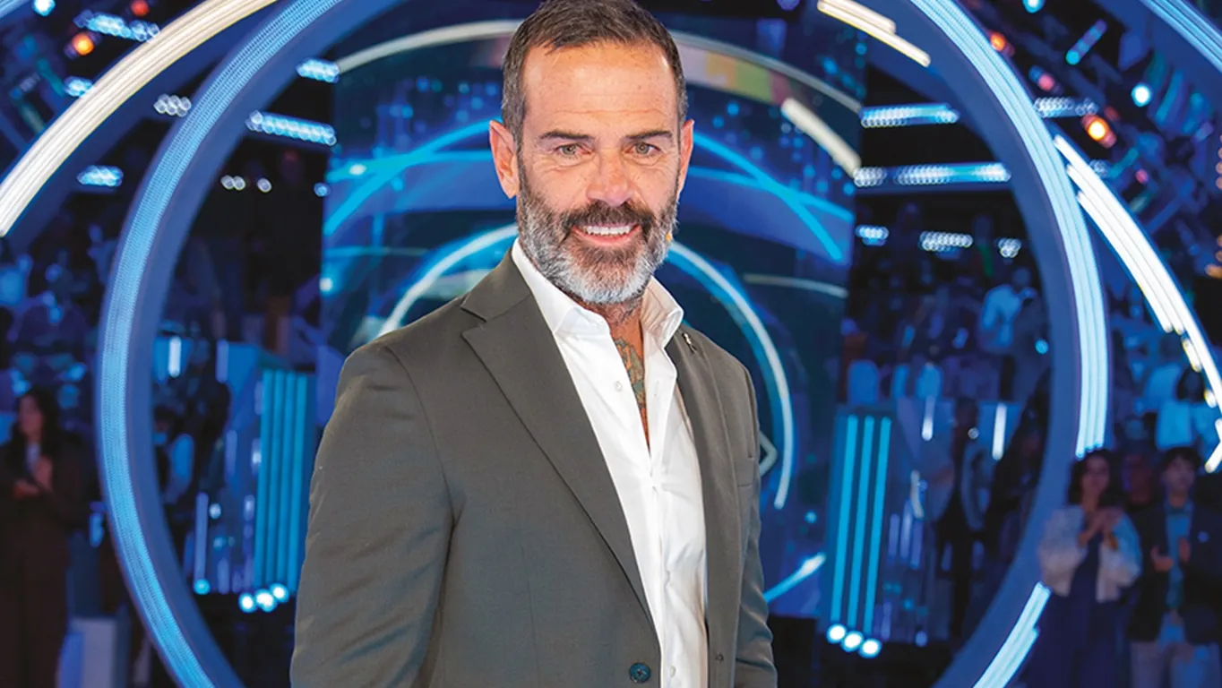 Ascanio Pacelli boccia il GF Vip: “Non mi entusiasma e va in onda troppo tardi"