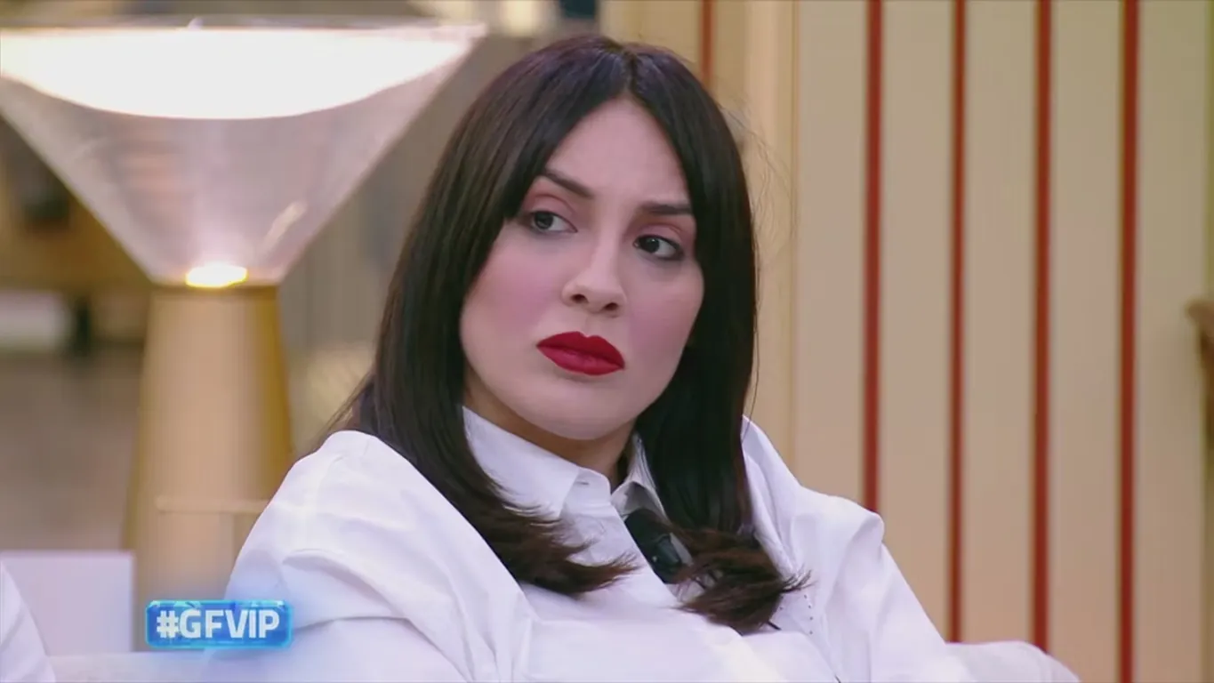 GF Vip, Francesca Manzini si confessa: “Non l'ho dimenticato”, e svela l'identikit dell'ex misterioso