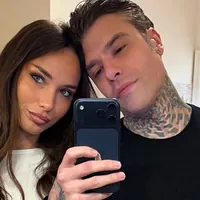Fedez annuncia la gravidanza di Giulia Honegger: terzo figlio in arrivo per il rapper
