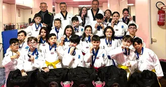 Taekwondo, spettacolo al Pala Wojtyla: pioggia di medaglie per i club vesuviani