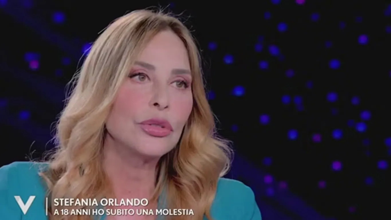 Stefania Orlando confessa a Verissimo: “A 18 anni sono stata molestata, mi sono sentita in colpa”