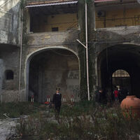 Palazzo Fienga, demolizione al via: polemica sugli indennizzi ai proprietari degli immobili