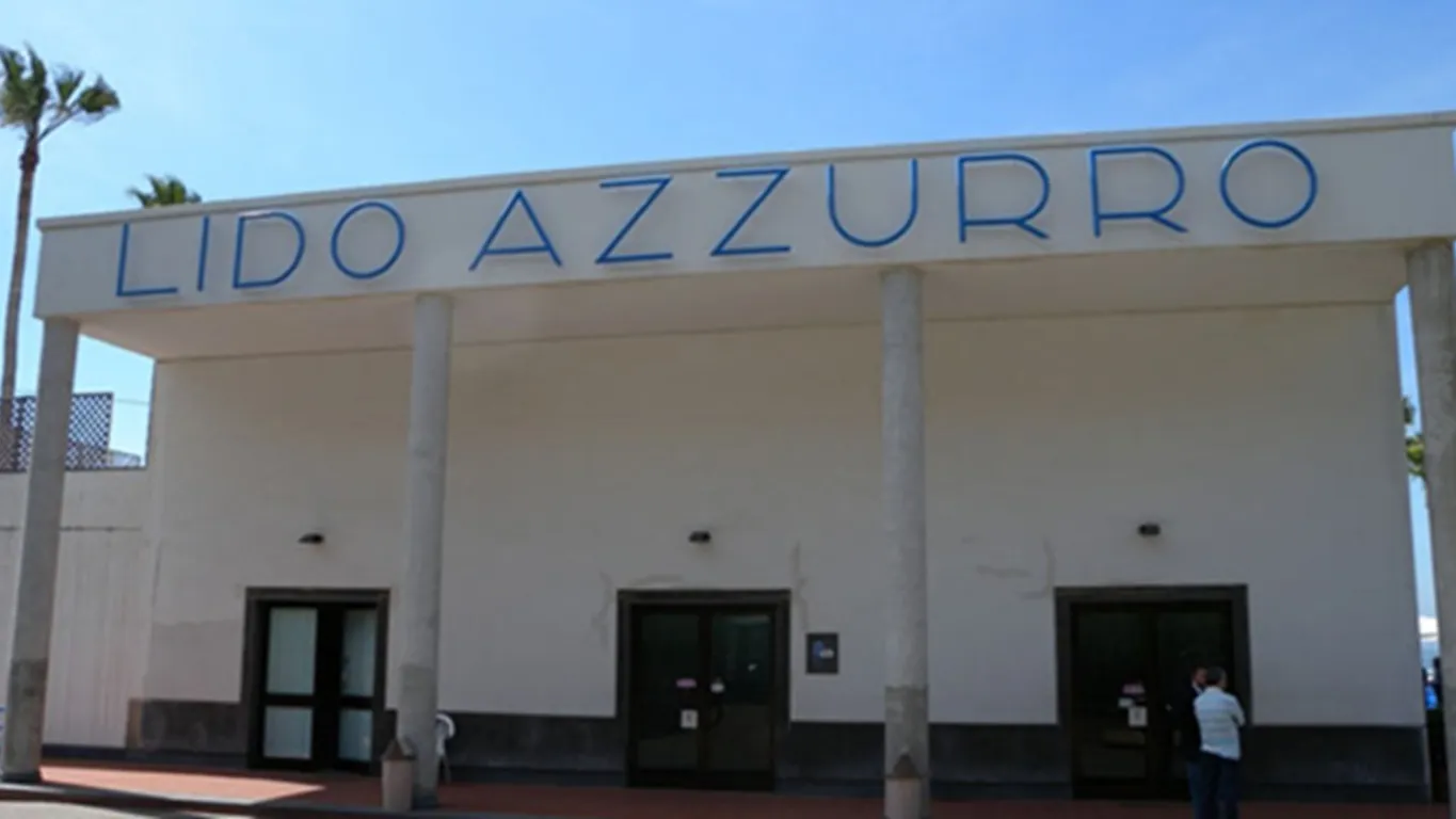 Torre Annunziata, proposta di PER per il Lido Azzurro: spiaggia libera con servizi e gestione regolamentata