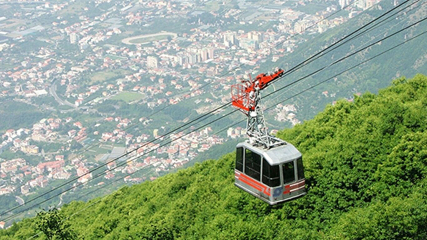 Castellammare, un anno dalla tragedia del Faito: cerimonia per le vittime della funivia
