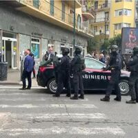 Rapina all'istituto Credit Agricole di piazza Medaglie d'Oro