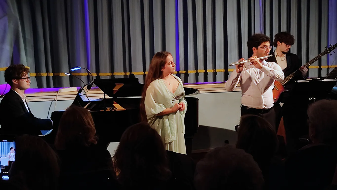 Torre Annunziata – La magia della musica nel concerto “In… canto d'Autore”