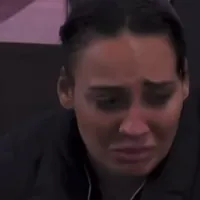 GF Vip, Francesca Manzini crolla in lacrime: “Sono un ce**o?”. Lo sfogo sulle sue insicurezze