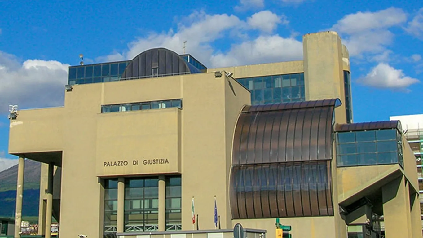 Torre Annunziata, “Radici di legalità, futuro condiviso”: iniziativa all'esterno del Tribunale