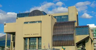 Torre Annunziata, “Radici di legalità, futuro condiviso”: iniziativa all'esterno del Tribunale