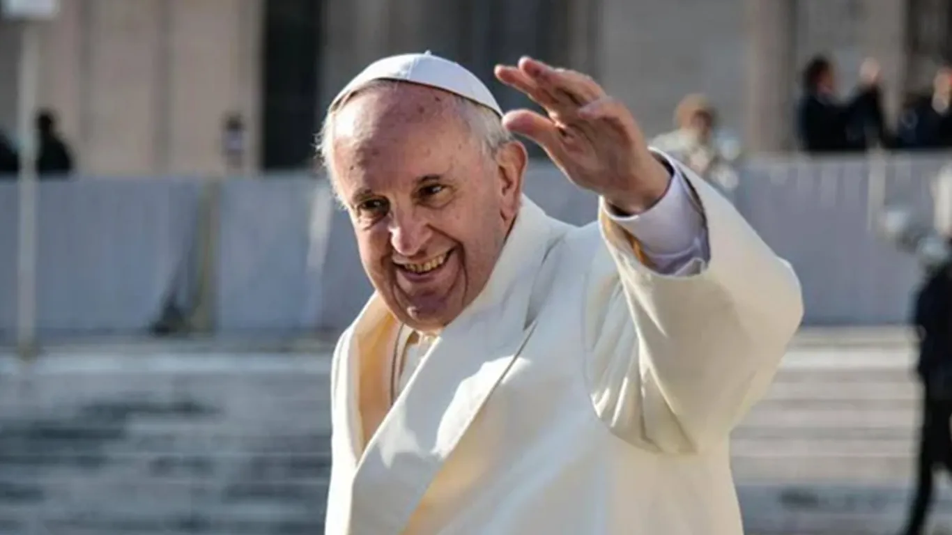 Papa Francesco, oggi 21 aprile un anno dalla morte di Bergoglio: le commemorazioni a Roma e ad Assisi