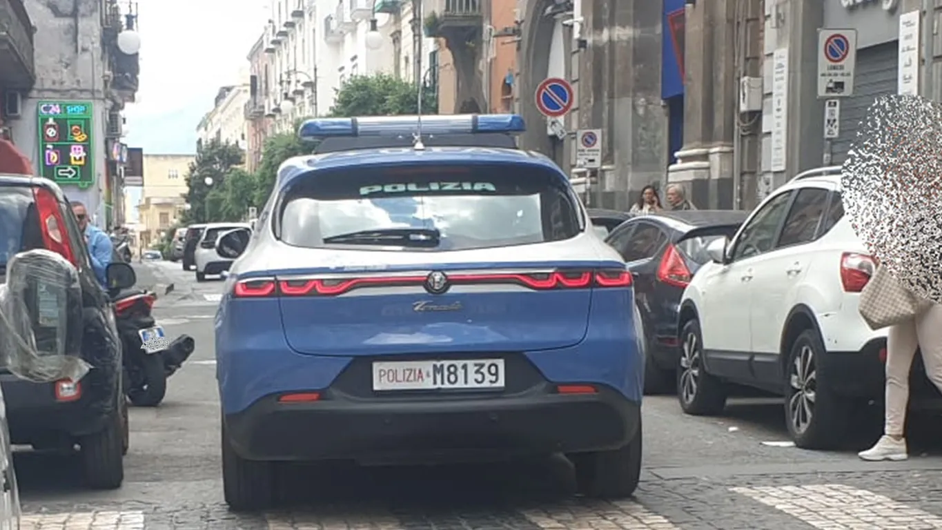 Inseguimento a Torre Annunziata, arrestato 25enne armato