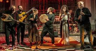 Ethnos per le scuole fa tappa a Torre del Greco: 400 studenti al concerto de La Banda del Sud