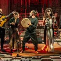 Ethnos per le scuole fa tappa a Torre del Greco: 400 studenti al concerto de La Banda del Sud