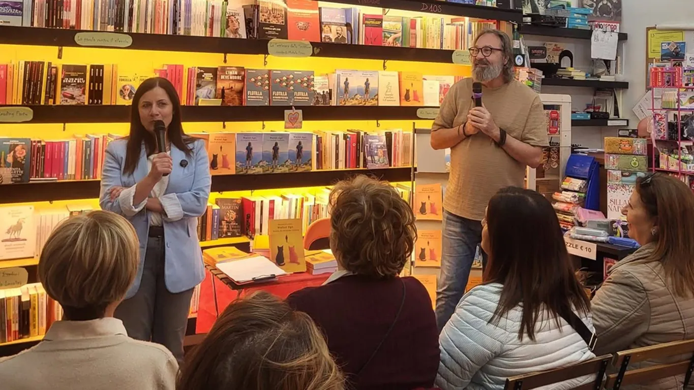 Massimo Pecoraro a Torre Annunziata: una “sagra letteraria” tra ironia e introspezione