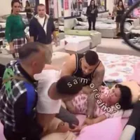 Grande Fratello Serbia choc, un concorrente cerca di strangolare una donna e interviene la sicurezza: video