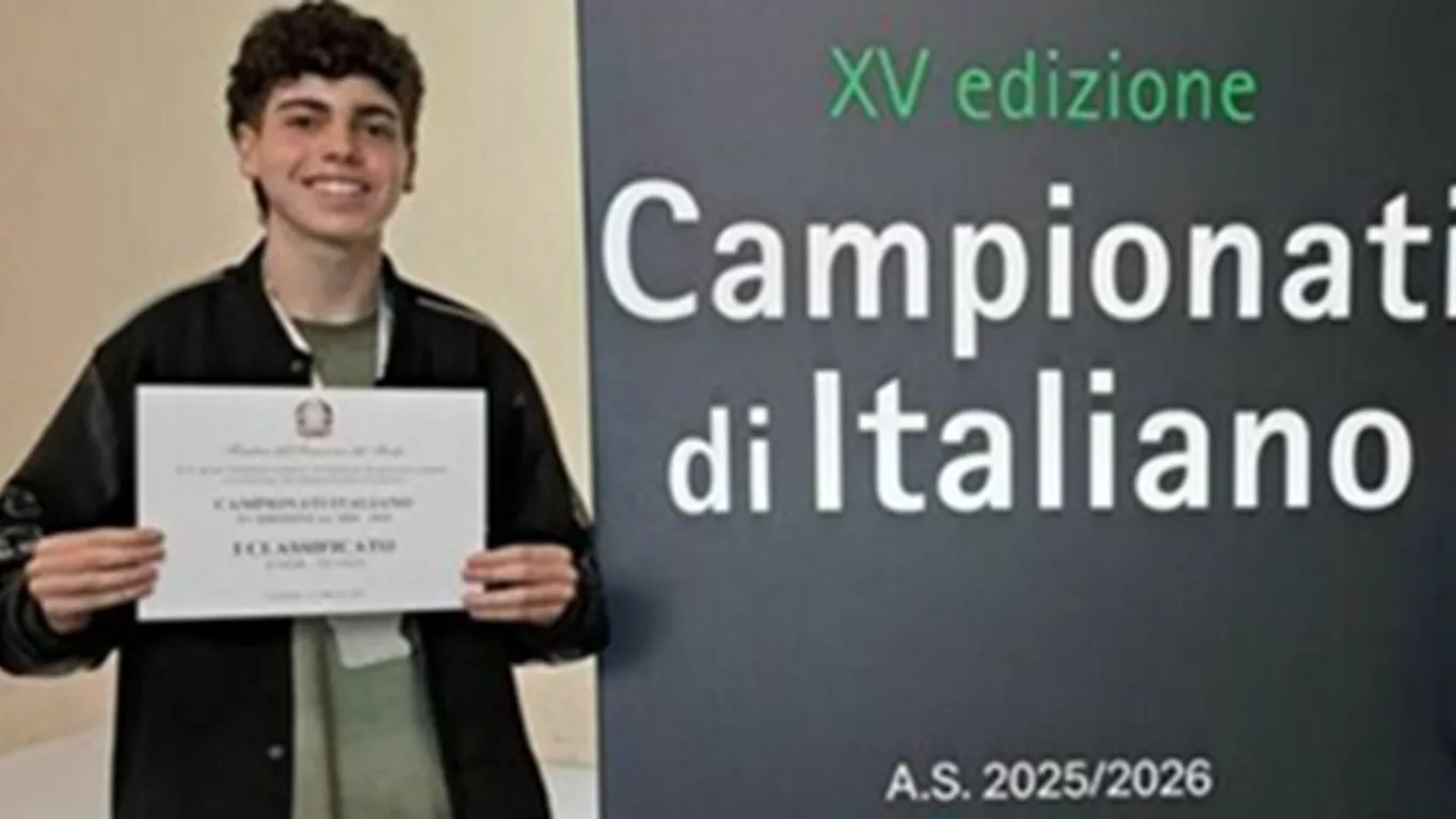 Castellammare, studente dello “Sturzo” trionfa ai Campionati di Italiano