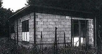 Abusivismo edilizio, demolito manufatto a Vico Equense su ordine della Procura