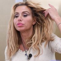 Valeria Marini torna al GF Vip, l'annuncio: "Domenica entro nella Casa"