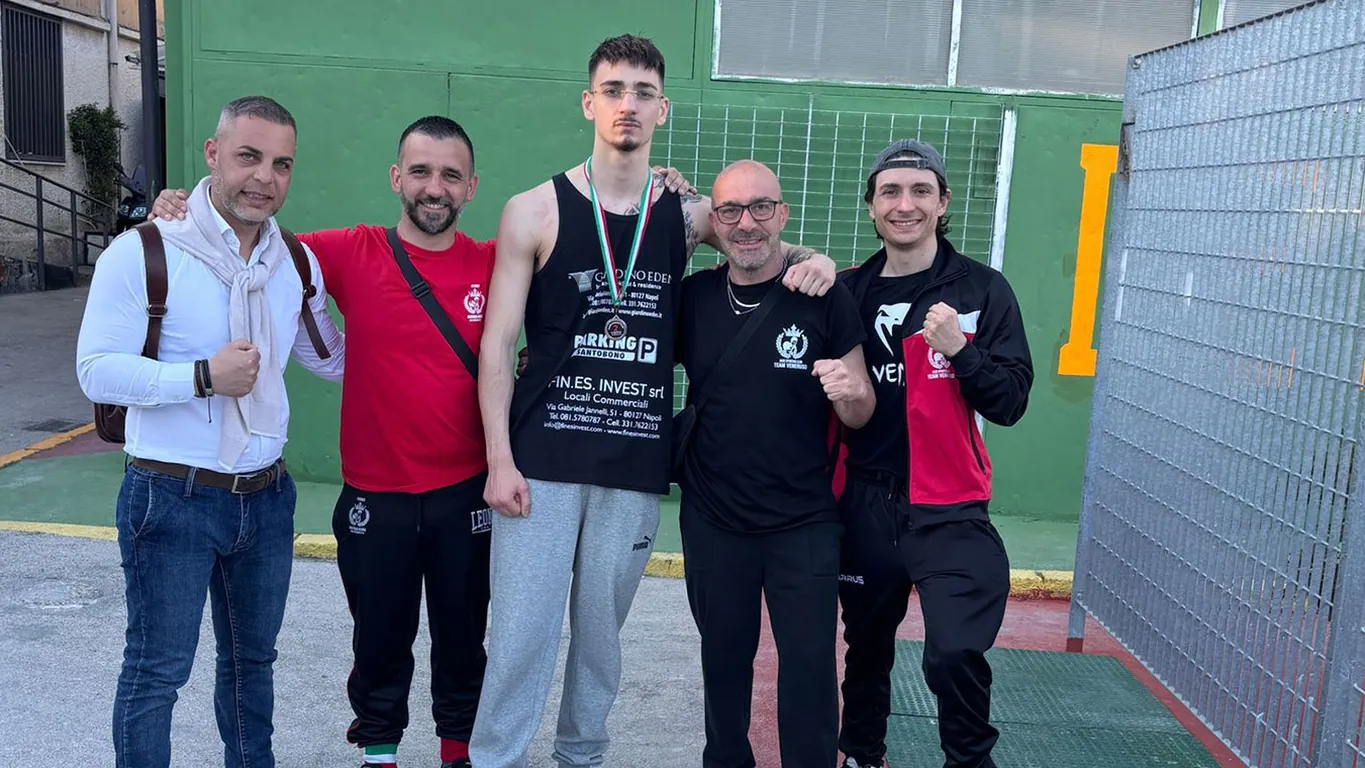 Torre Annunziata, Alfonso Poli conquista l'argento ai Regionali Élite di boxe a Napoli