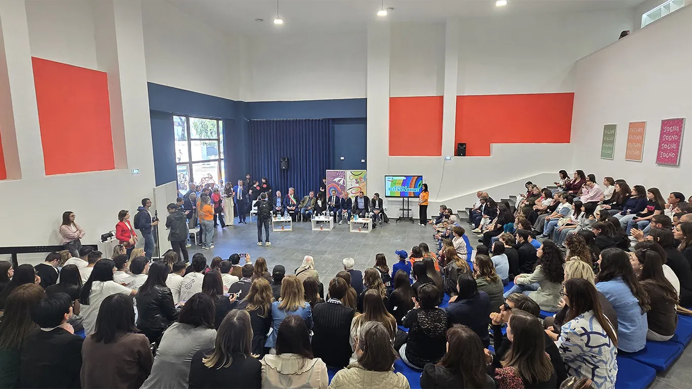 Torre Annunziata, apre il centro “DesTEENazione” al Penniniello: spazio per giovani e inclusione
