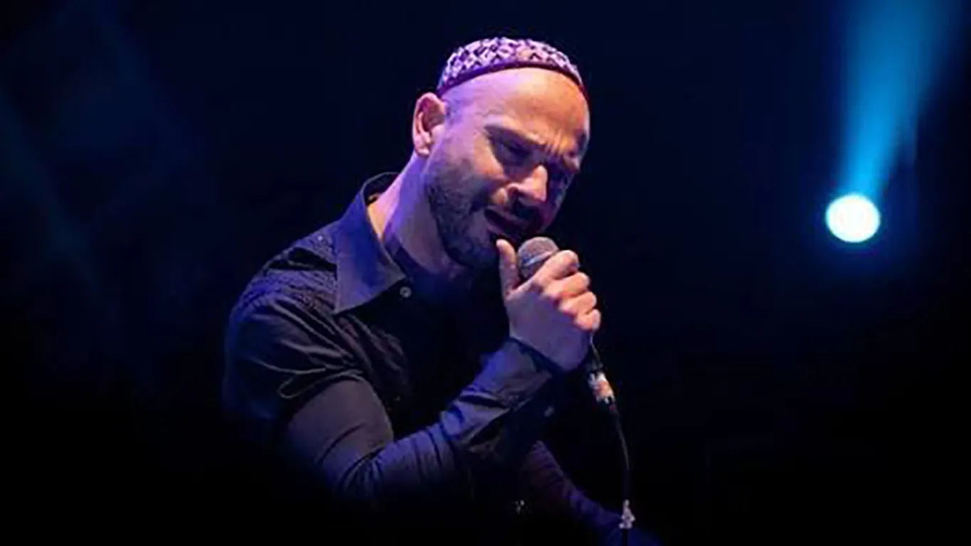 Raiz al Trianon Viviani con “Montecalvario”: tra radici, memoria e speranza